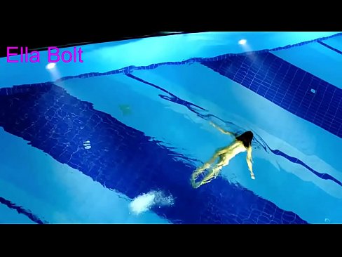 ❤️ Não consigo parar de observar, jovem loira apanhada nadando nua na piscina do resort ELLA BOLT Porno fodido em porno pt-br.porn-milf-300.ru ﹏